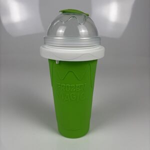 Frozen Magic Squeeze Slushy Maker Cup - DIY Quick Freeze Smoothie Cup - Green